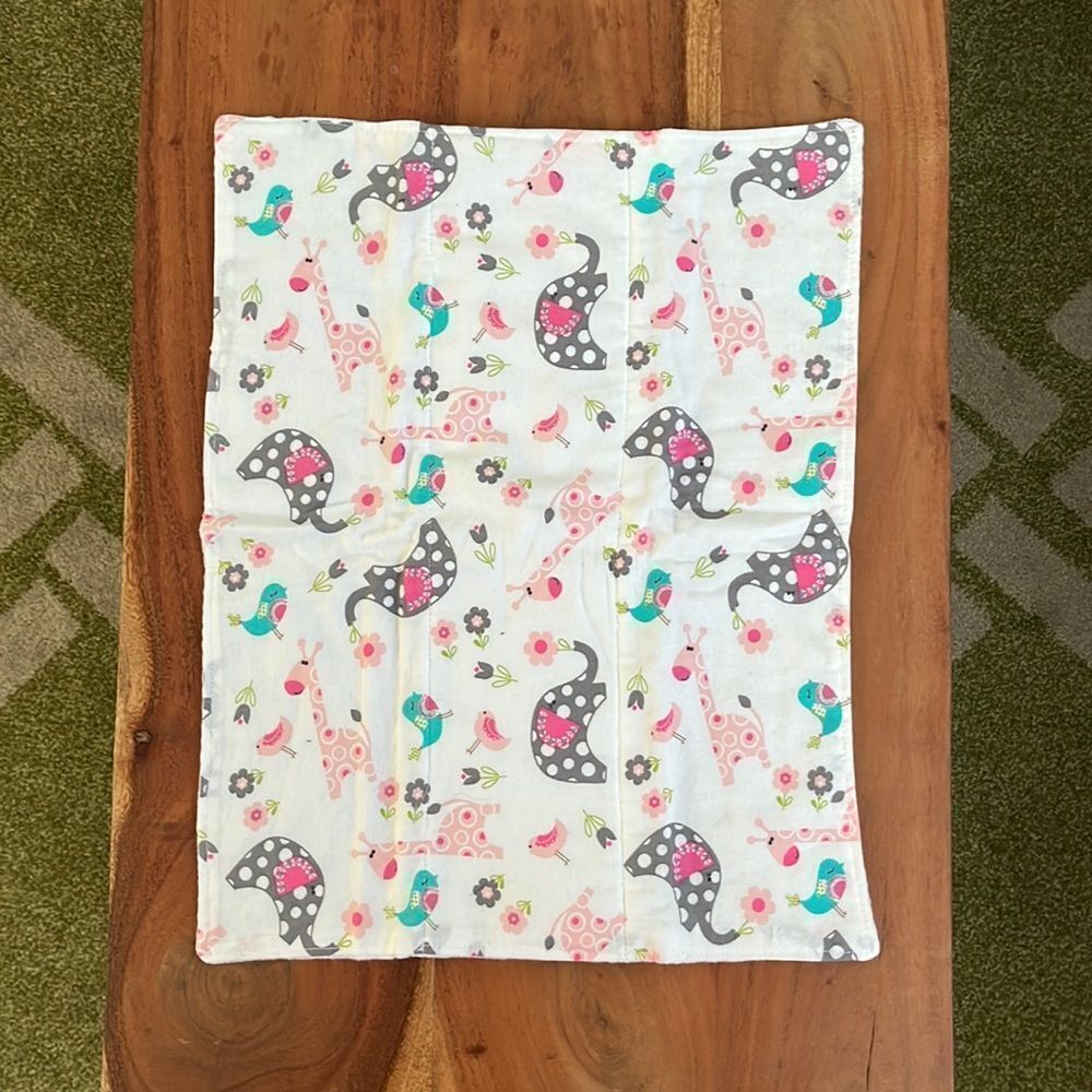 👶 Handcrafted Diaper Changing Cloth/Burp Cloth - Picture 2 of 9